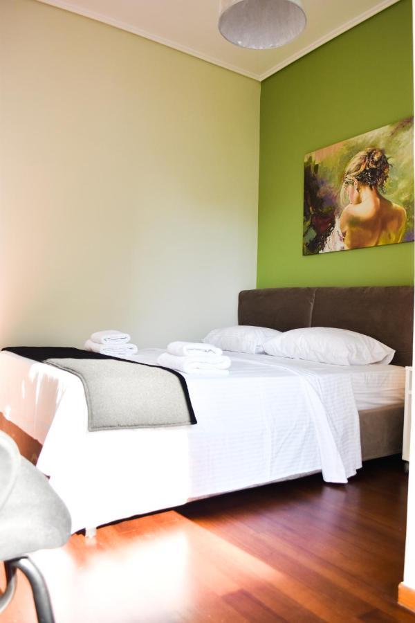 Βright Walled Designed Apt In Glyfada Center Athens Luaran gambar