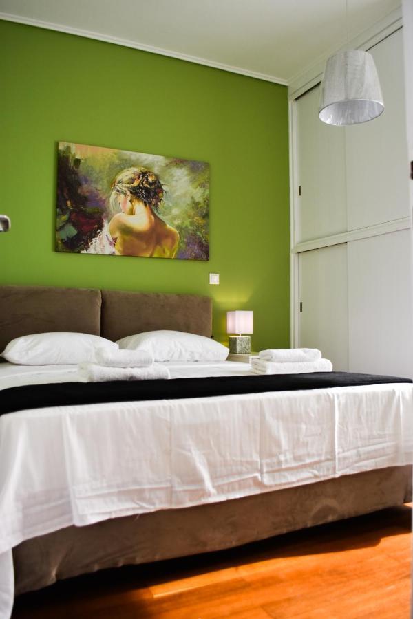 Βright Walled Designed Apt In Glyfada Center Athens Luaran gambar
