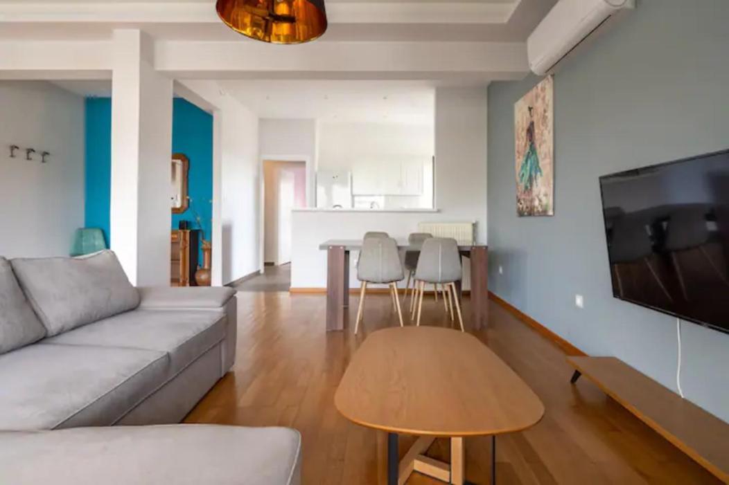 Βright Walled Designed Apt In Glyfada Center Athens Luaran gambar