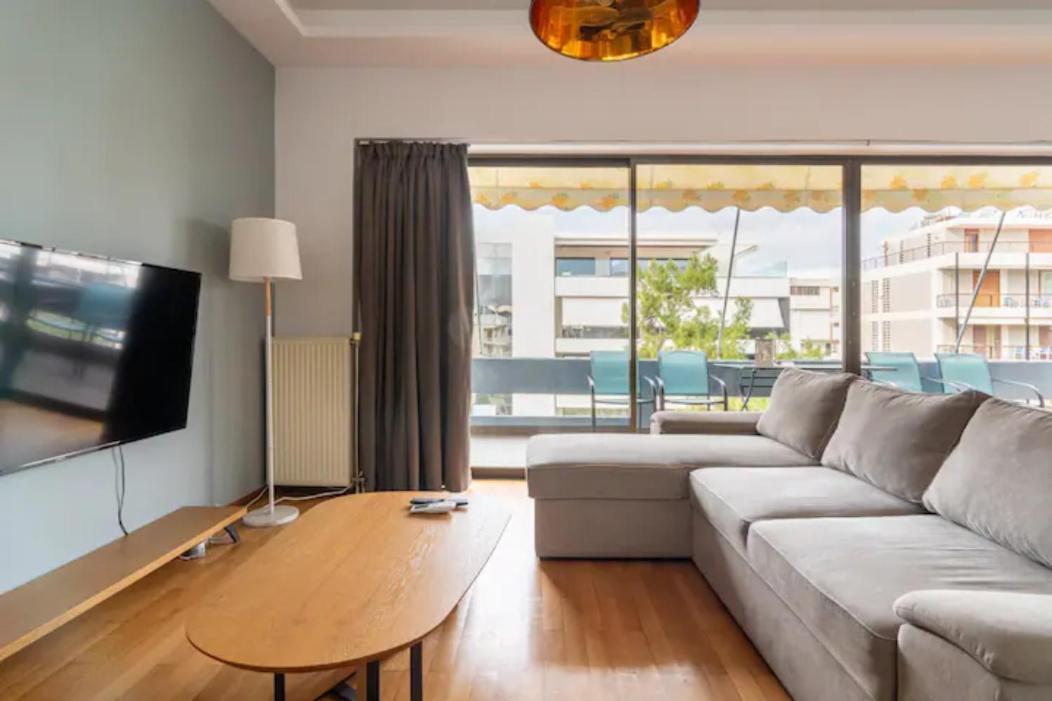 Βright Walled Designed Apt In Glyfada Center Athens Luaran gambar