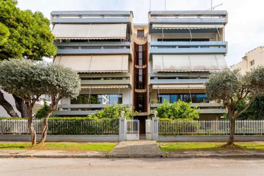 Βright Walled Designed Apt In Glyfada Center Athens Luaran gambar