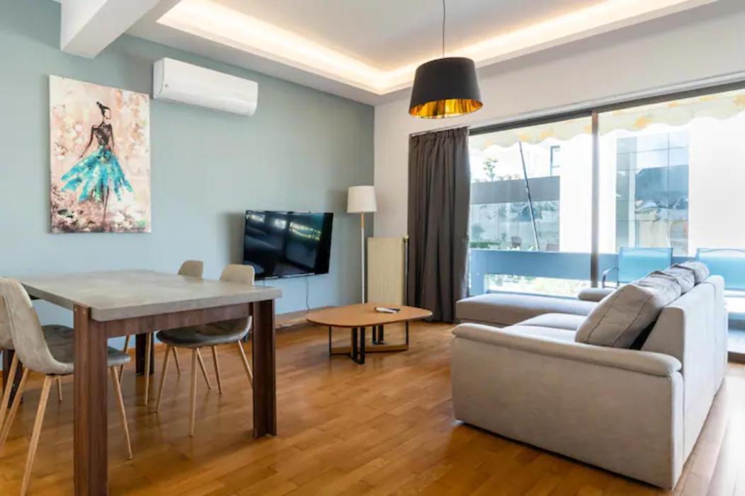 Βright Walled Designed Apt In Glyfada Center Athens Luaran gambar